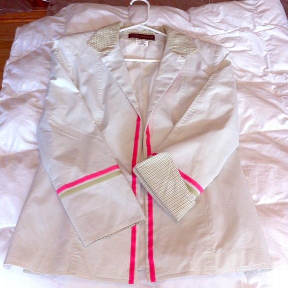 Super cute blazer! - Picture 1 of 2