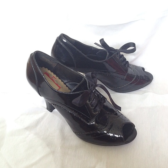 Madden Girl Oxfords