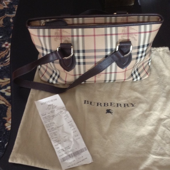 Burberry Handbags - Burberry Haymarket Check Tote