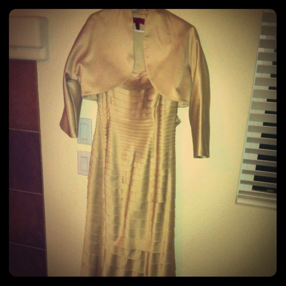 Laser cut champagne Adrianna Pappell gown, bolero