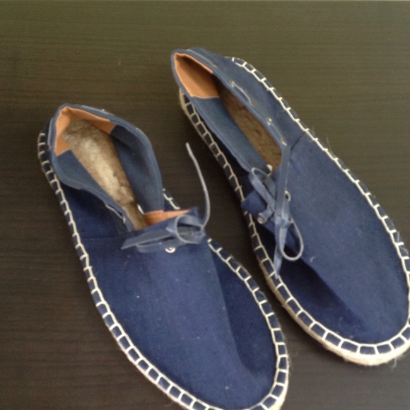 Blue canvas