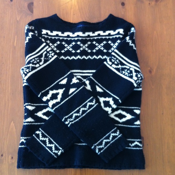 Ann Taylor Sweaters - Ann Taylor lambs wool sweater