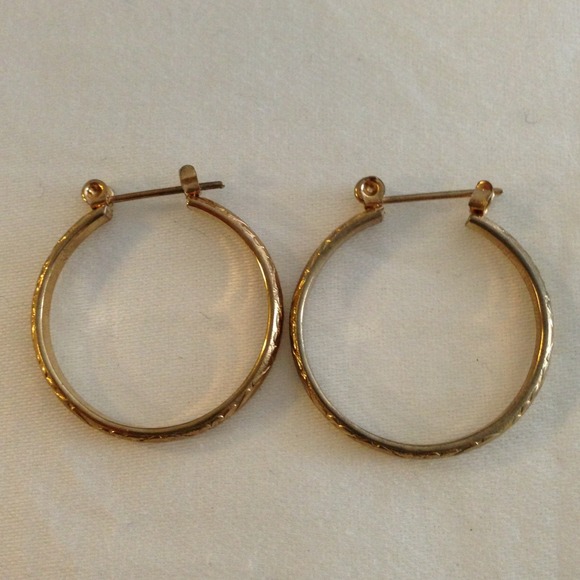 SOLD@wwhorton Gold earrings