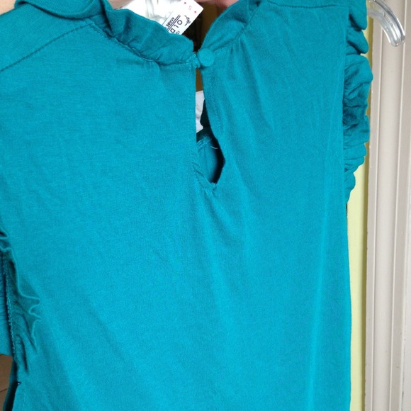 Teal green sleeveless Tee - Picture 3 of 3