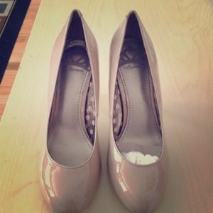 Nude pumps (PRICE CUT)