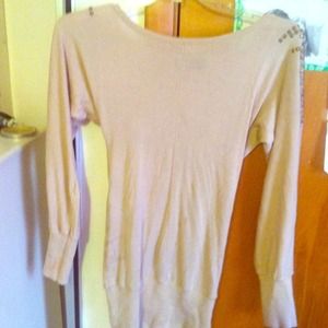 Super cute tan studded sweater❤