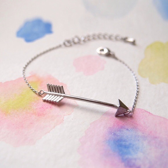 Arrow Charm Delicate Chain Bracelet - Picture 1 of 4