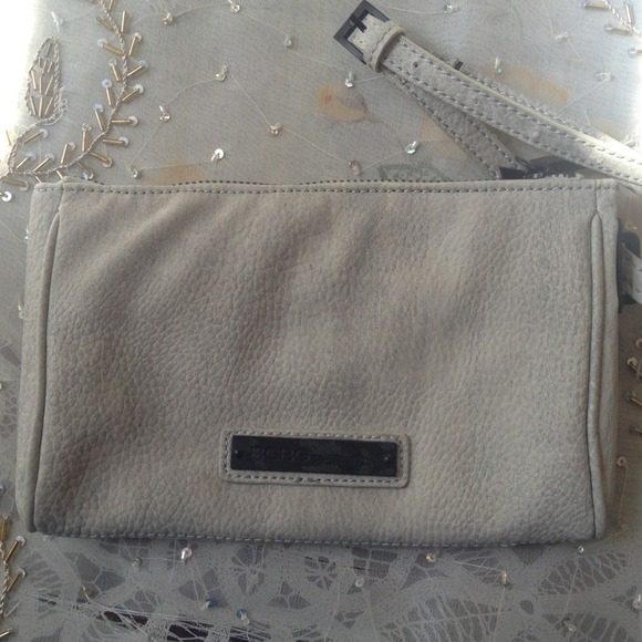 BCBGeneration clutch - Picture 2 of 3