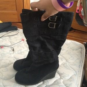 Black suede wedge boots