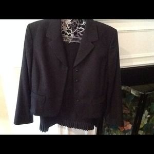 Tahari, 2-piece Power Suit