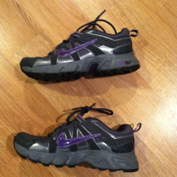 Like new Nike albord8 sneakers