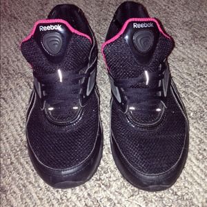 Reebok easy tone work out shoes