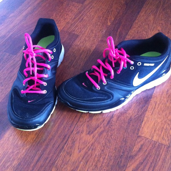 SOLD*****NEW***Nike Free HYPERTR running shoes