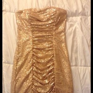 Tube-top Gold sequence dress