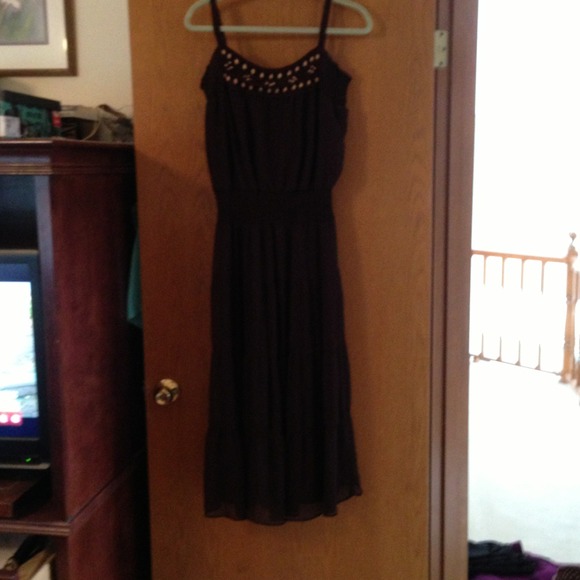 🚫SOLD🚫Brown Summer Dress with Wood Beaded Detail