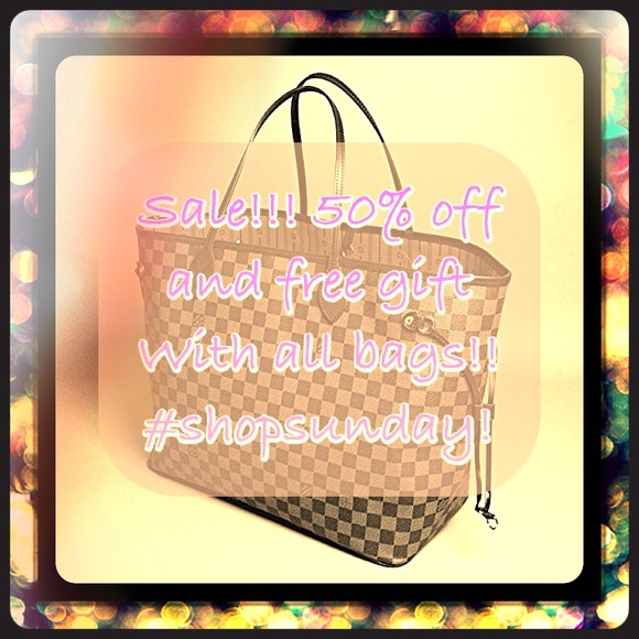 Free gift and 50% off with every bag purchase !!