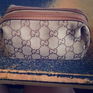 GUCCI cosmetic bag