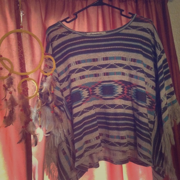 American Rag Tops - Aztec fringe amazing