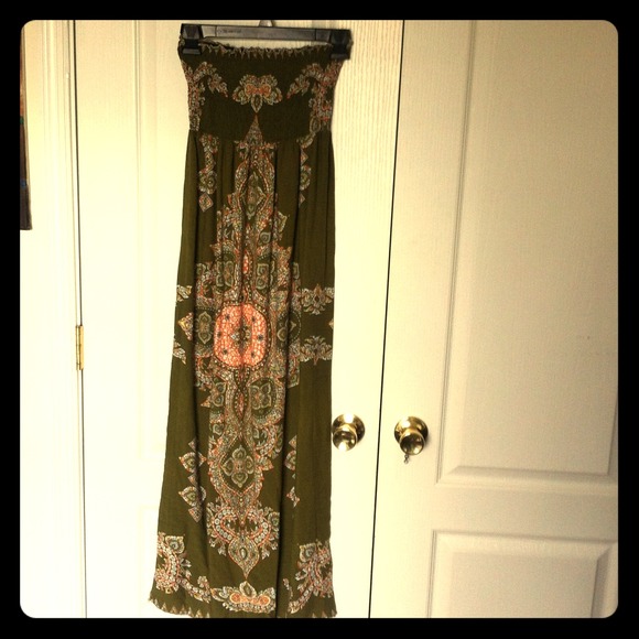 Traded !!!!   Maxi dress size small