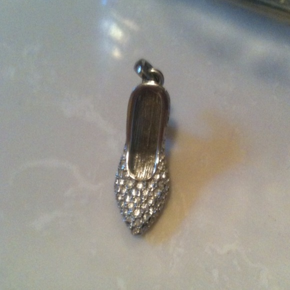 Heeled shoe pendant with jewels - Picture 2 of 2
