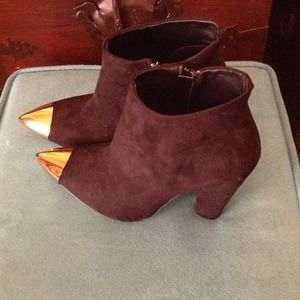 Black suede booties with a gold tip 💋 NEVER WORN