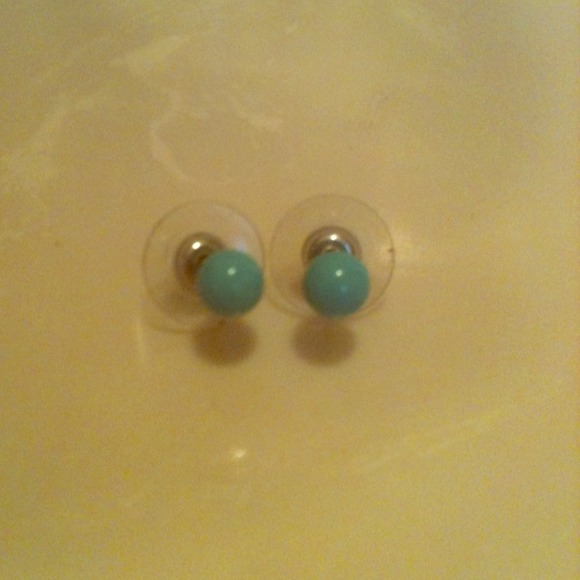 Spherical studs - Picture 1 of 2