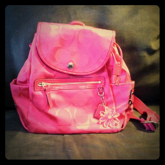 Pink coach fashion backpack