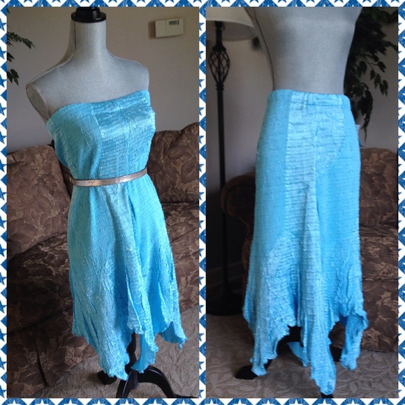 Step in Style Dresses & Skirts - 💜BUNDLE💜Stunning sky blue long skirt.