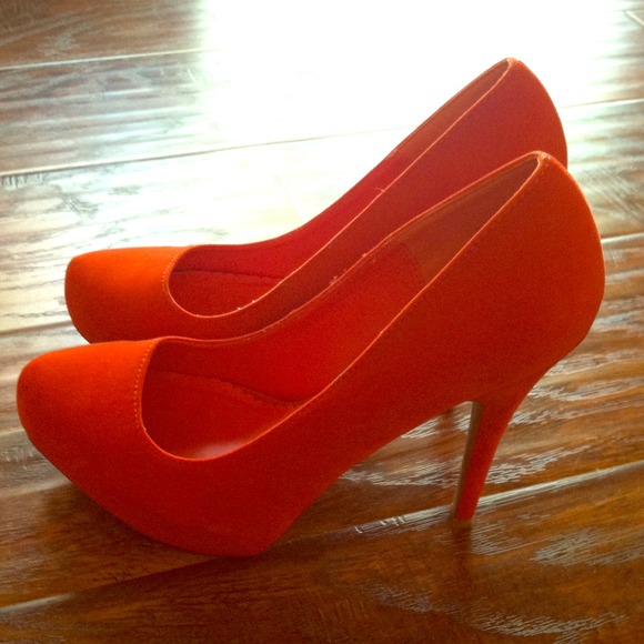 Bright orange heels!