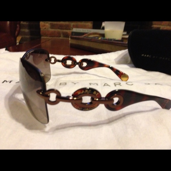 Marc by Marc Jacobs Sunglasses - Picture 2 of 2