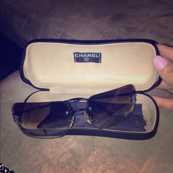 (Reserved) Authentic Chanel sunglasses!!