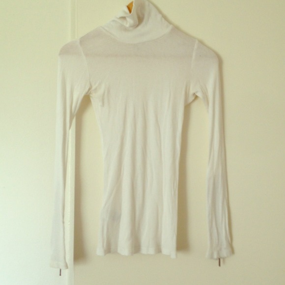 Long sleeve turtle neck