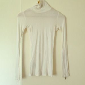 Long sleeve turtle neck