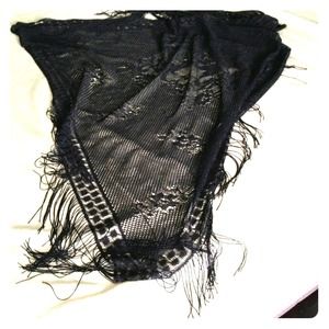 A black wrap