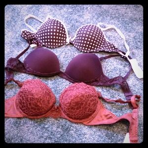 REDUCED✅ Size 34B barley worn bras