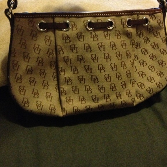 Authentic Dooney and Bourke Bag - Picture 3 of 3