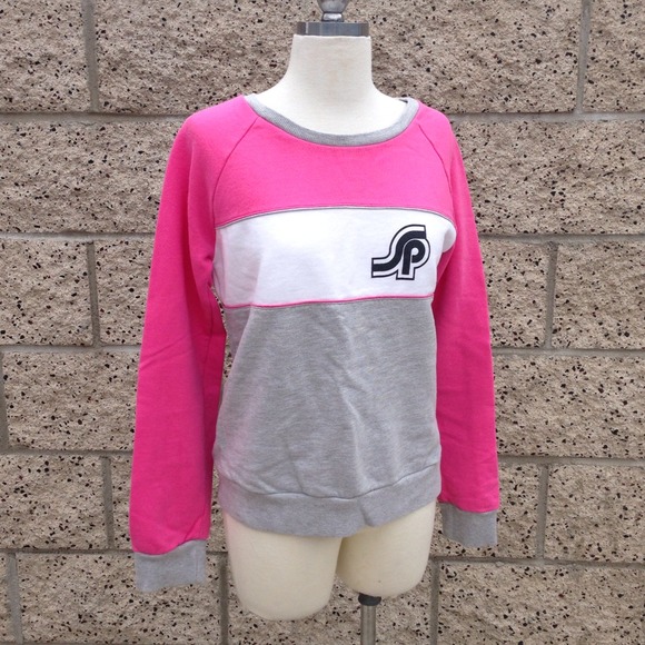 H&M Sweaters - H&M 80's style Pink/Gray Sweatshirt