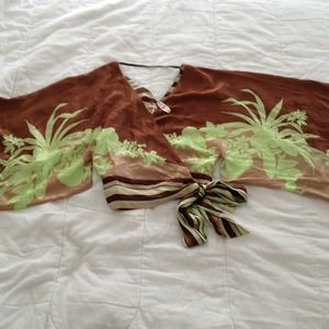 NEW VS Silk billowing geisha styled blouse!