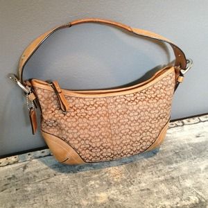 coach hobo monogram