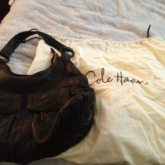 100% authentic Cole Haan handbag - Picture 3 of 4