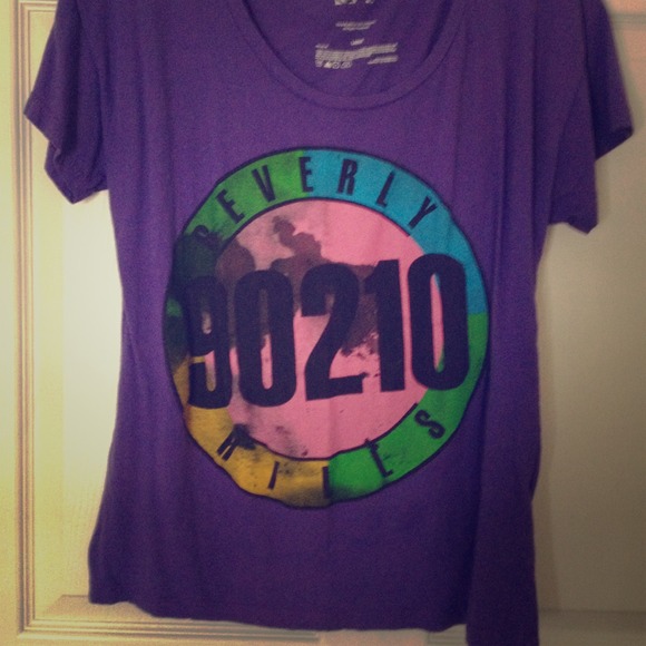 90210 TV shirt!