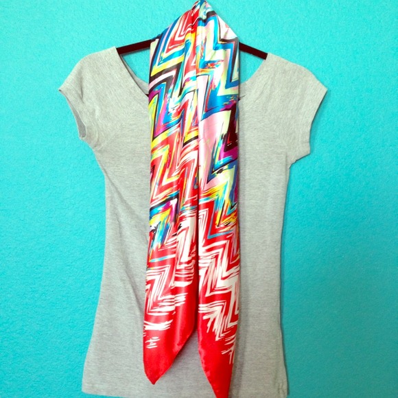 Vintage colorful scarf!!Don't miss ur summer ☀✨💖