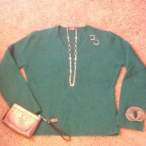 GORGEOUS Emerald Green Ann Taylor Angora Sweater
