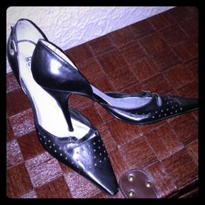 BCBG Paris BLACK HEEL. GENUINE LEARHER!
