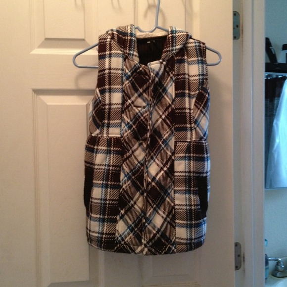 Plad blue brown and white vest