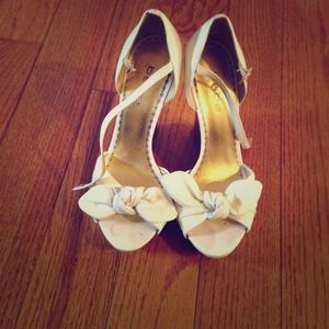 Bebe ivory platform wedge