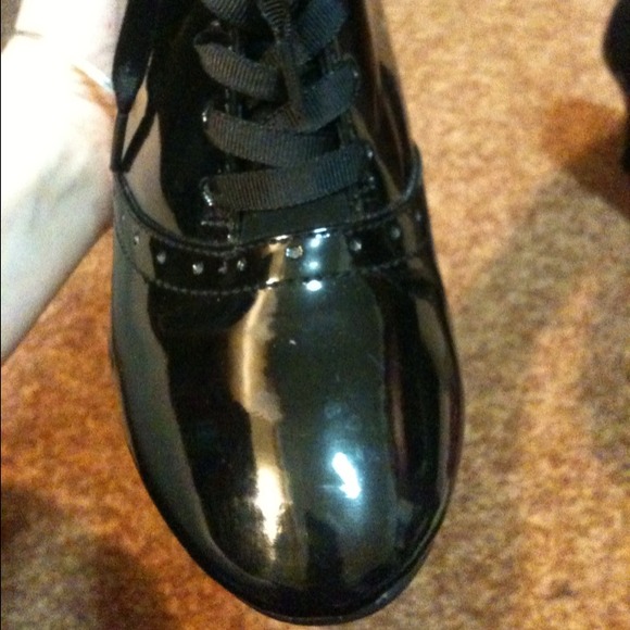 Fioni Oxford Heel - Picture 2 of 4