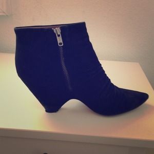 Zara Black suede ankle booties