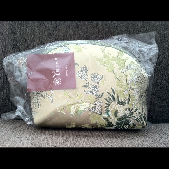 Yans NY cosmetic bag