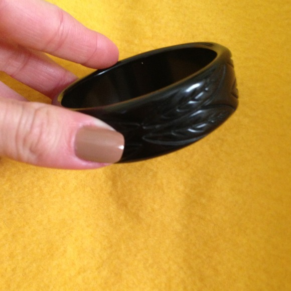 Bangle - Picture 1 of 2